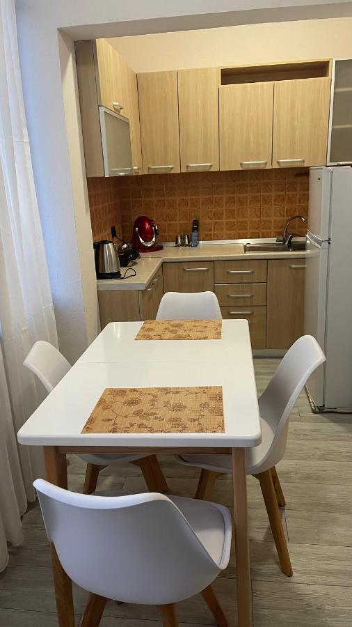 A lovely 2-bedroom apartment Tirana Kültér fotó