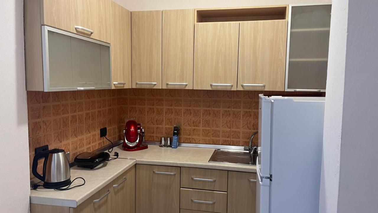 A lovely 2-bedroom apartment Tirana Kültér fotó